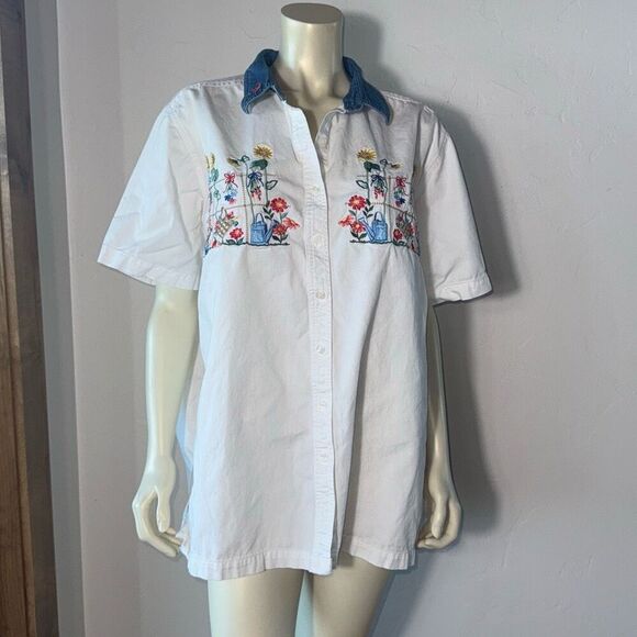 Vintage Bobbie Brooks White Embroidered Denim Button Down Shirt Jean Collar Flow - Picture 1 of 8